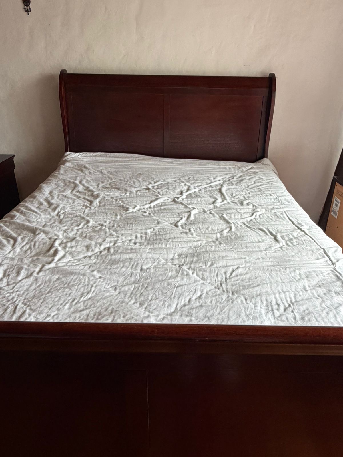 777c170a-f252-4326-8f40-d26348a24d29 Cama Individual