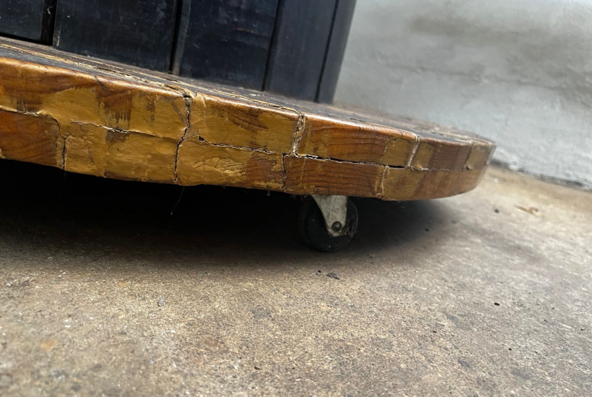 Vendo mesa tipo carrete artesanal madera