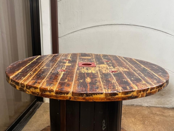 Vendo mesa tipo carrete artesanal madera