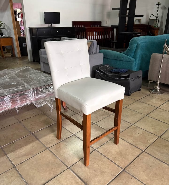 Juego Comedor 8 Sillas De Madera, Importado Como Nuevo Mesa Mide 140 cm X 140 cm X 94 cm Alto