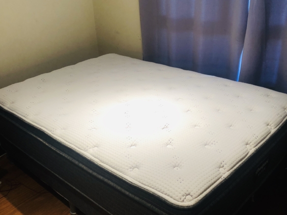 2 Colchones Full con base, marca Beuty Rest, alta calidad alta y muy buen estado. Escazú