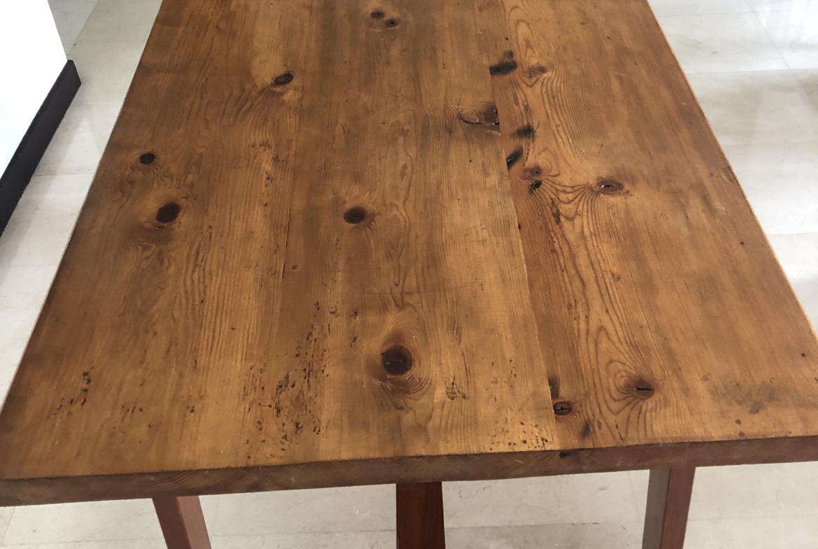 Mesa de comedor en madera maciza 6/8 personas