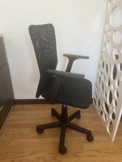SILLA PARA ESCRITORIO –