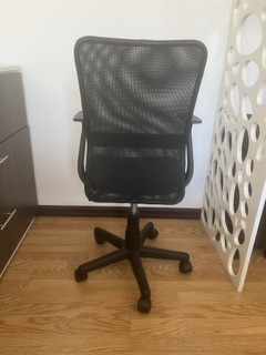 SILLA PARA ESCRITORIO –