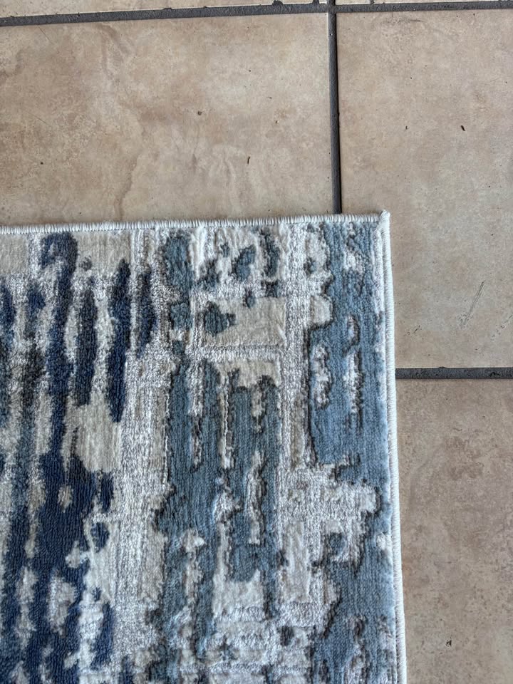 Alfombra Decorativa Hecha En Turquía, Como Nueva Mide 2, 20 mt X 1, 60 mt