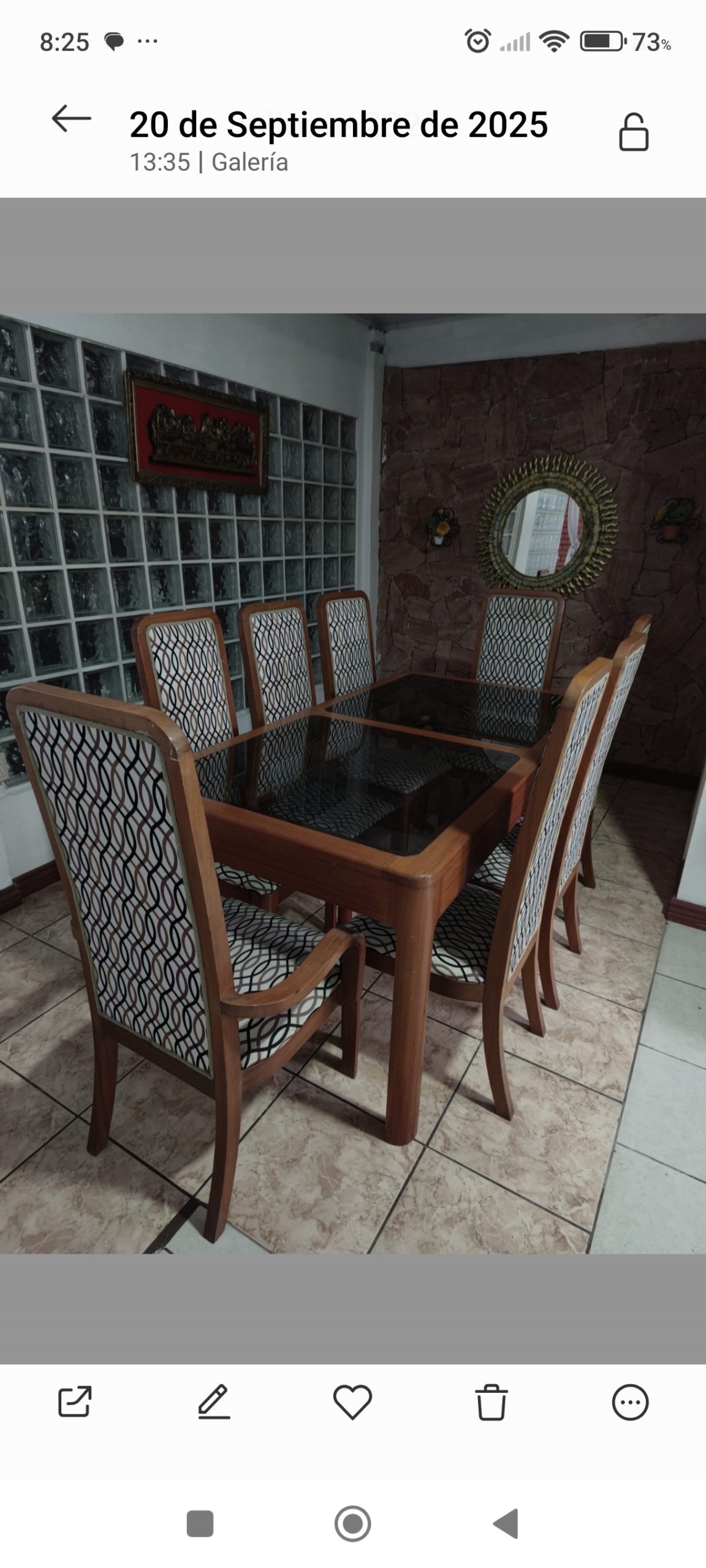 Juego de Comedor en Caoba.