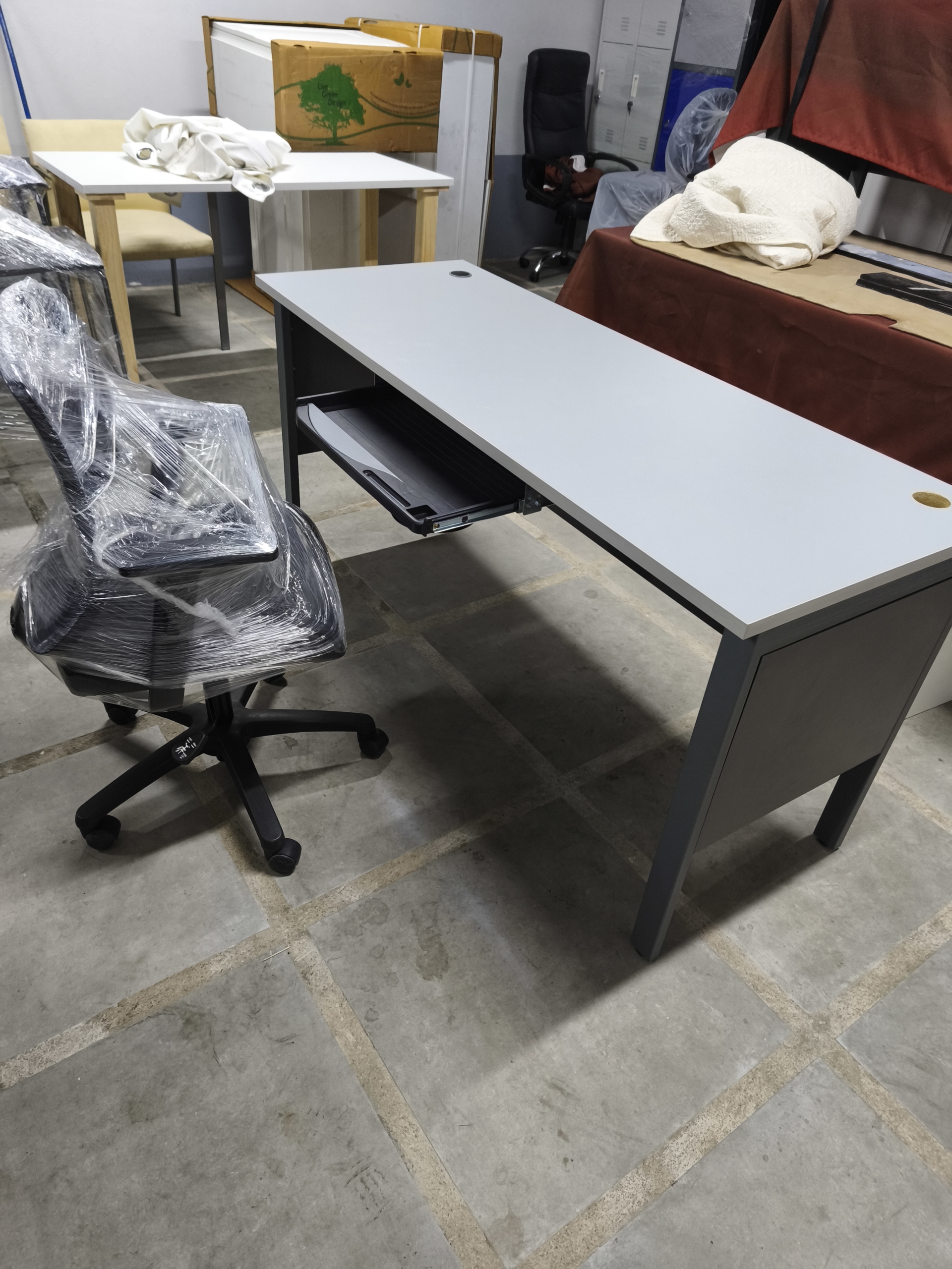 Escritorio y silla