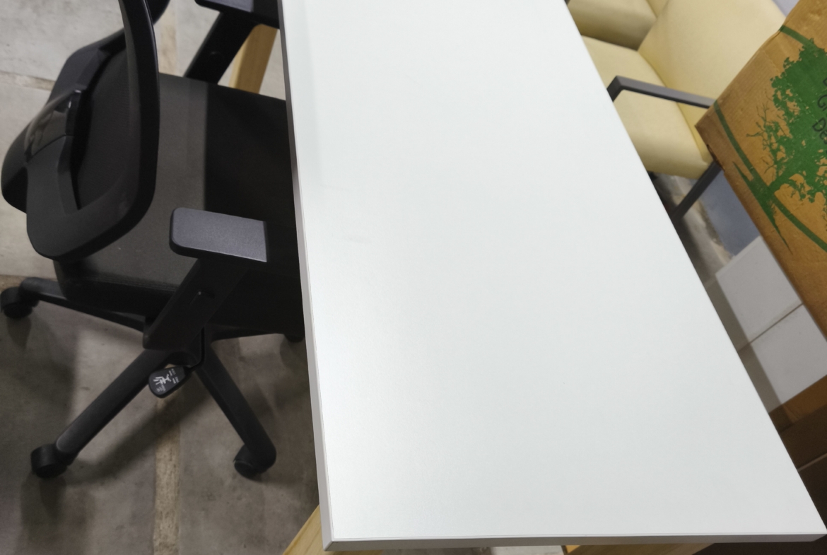 Escritorio y silla