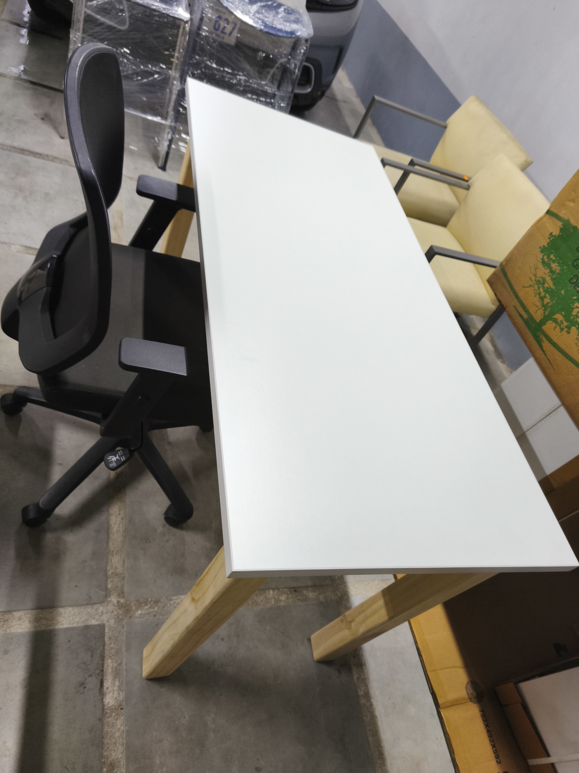Escritorio y silla