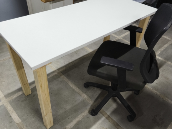 Escritorio y silla