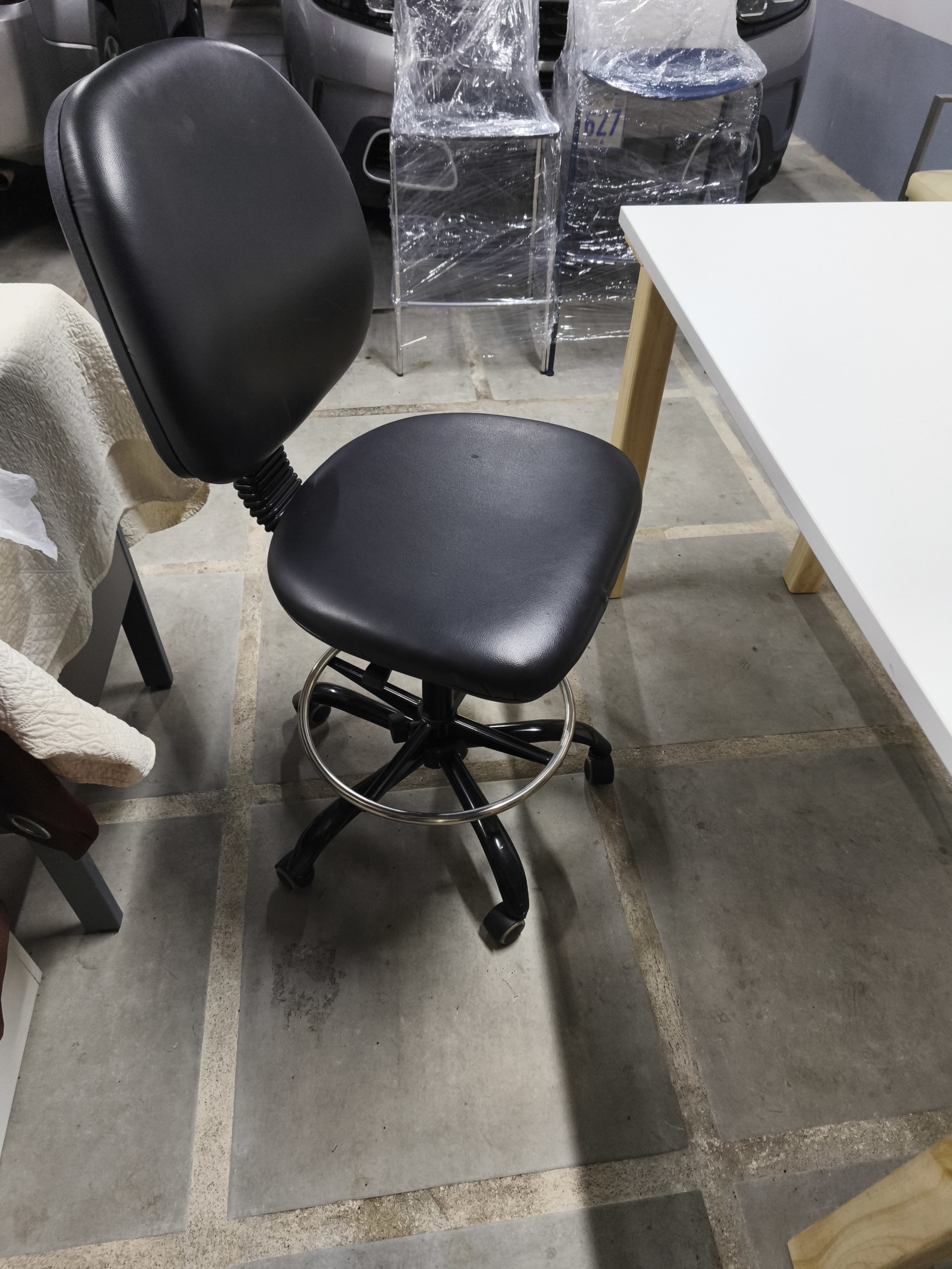 Escritorio y silla