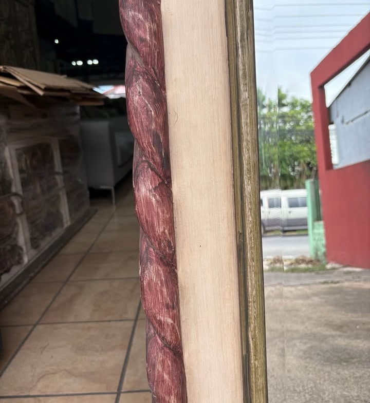 Espejo Rústico Mexicano En Madera De Cedro y Vidrio Biselado, Como Nuevo Mide 1, 05 mt X 85 cm