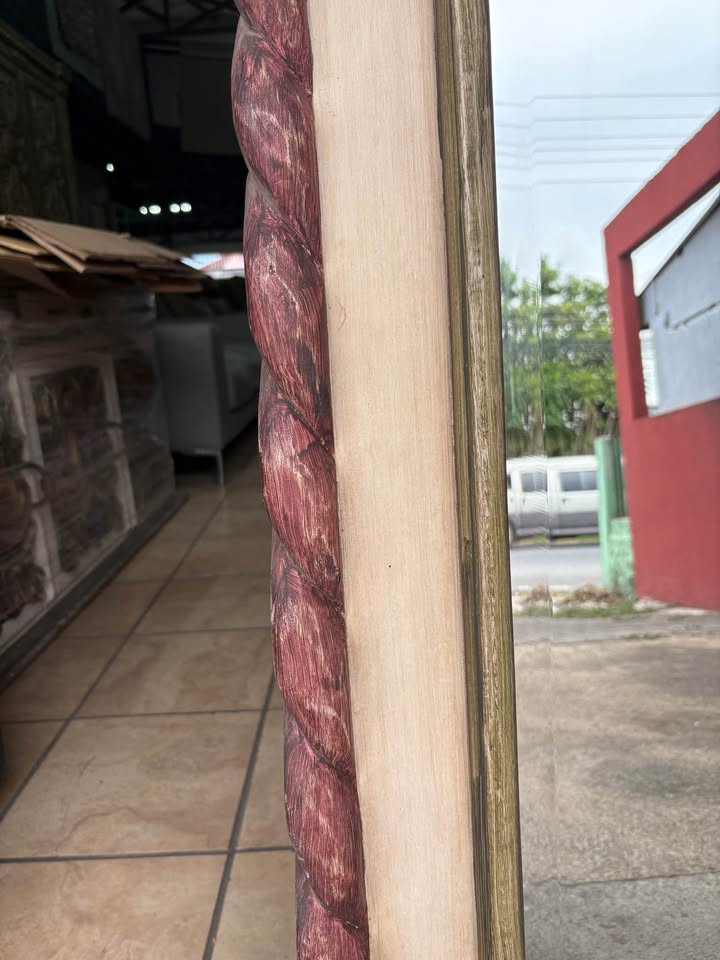 Espejo Rústico Mexicano En Madera De Cedro y Vidrio Biselado, Como Nuevo Mide 1, 05 mt X 85 cm