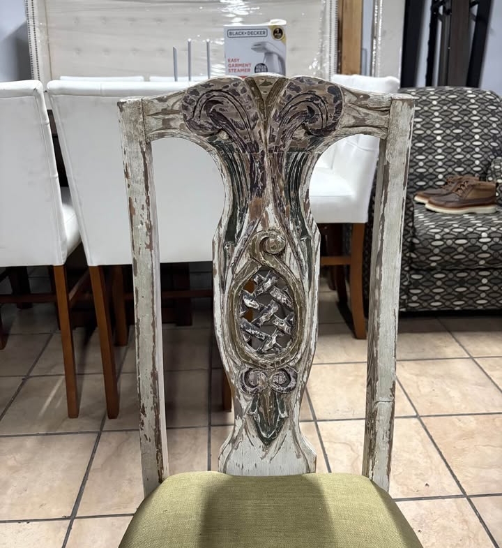 Juego Comedor 5 Sillas En Madera Traído De La India, Como Nuevo