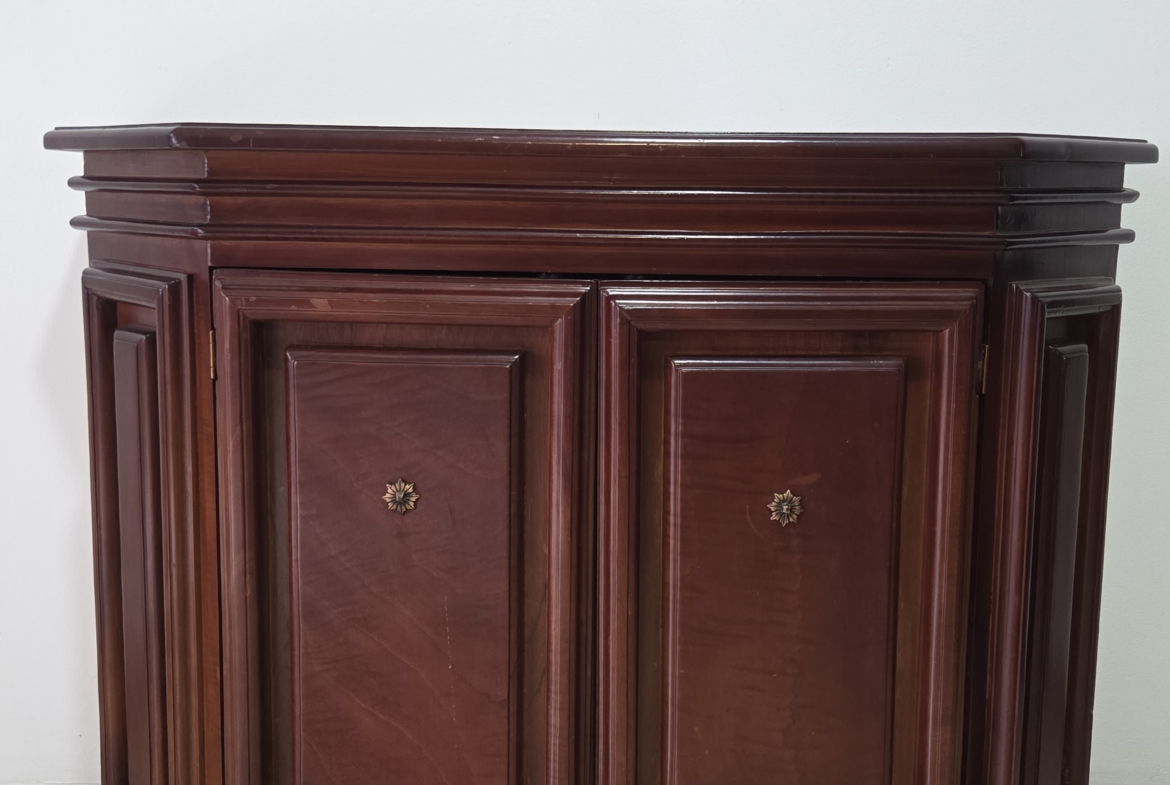 Mueble recibidor con espejo