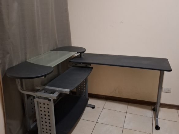 🖥️ Escritorio modular en L con repisas