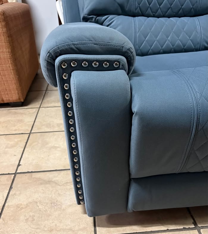 NUEVO Sillón Reclinable Eléctrico 2 Puestos Americano Con Conectores USB. NUEVO Mide 1, 90 mt Largo X 90 cm Fondo