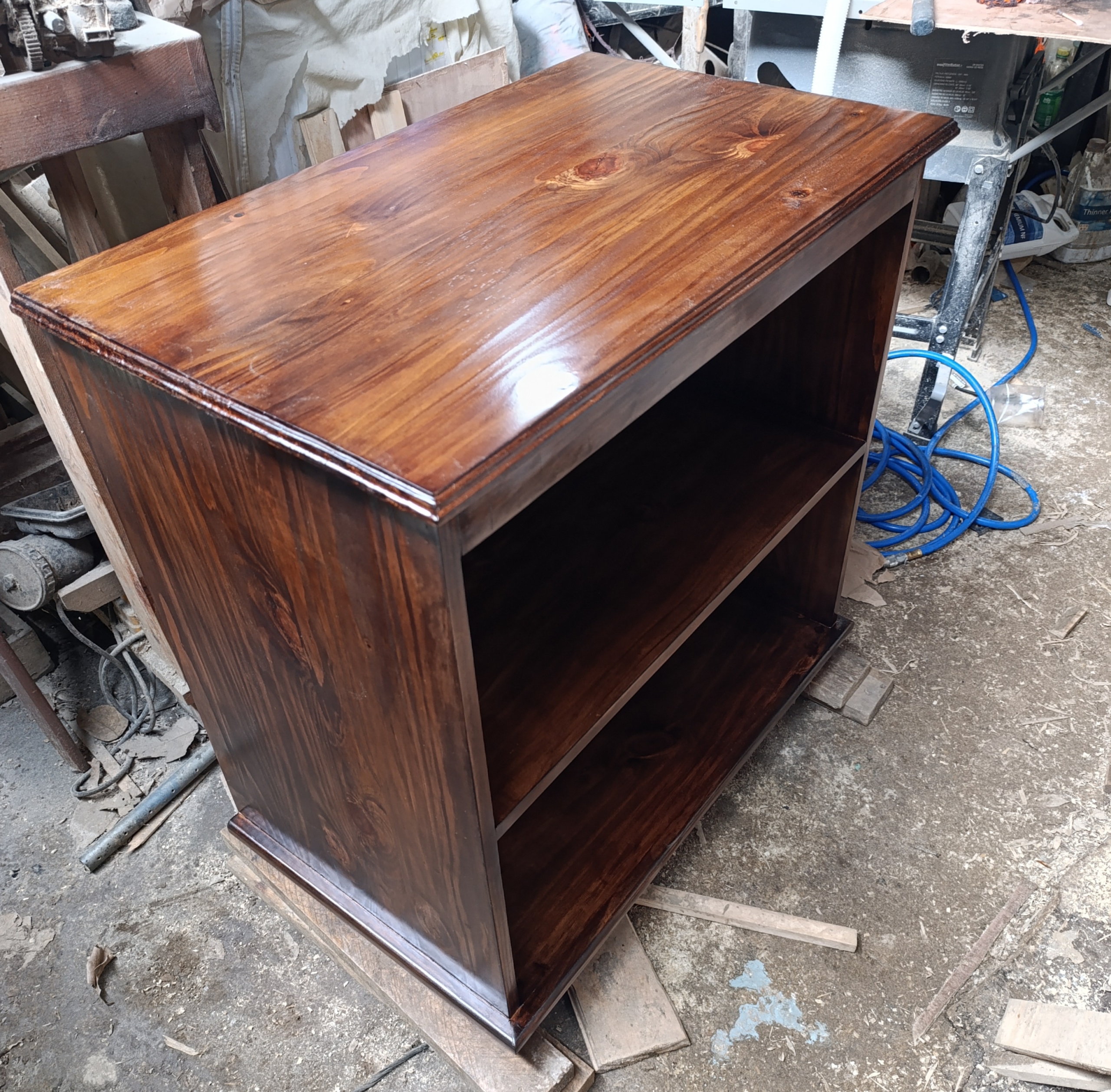 Mueble pino secado al horno