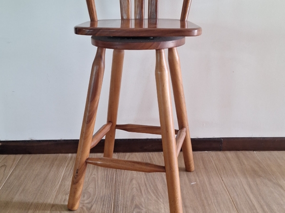 Hermosas sillas de madera