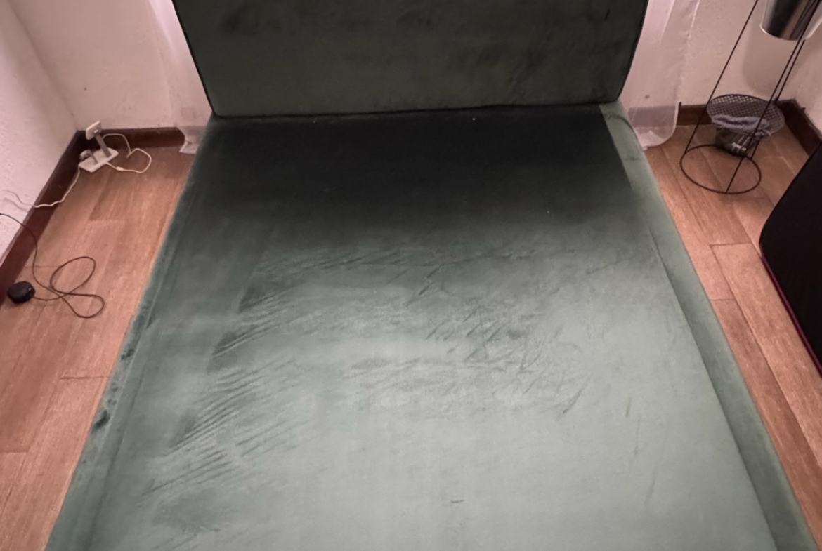 Cama Queen + colchón ortopédico King Koil
