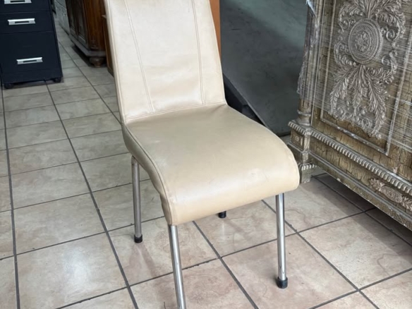 Silla De Cuero y Metal. Importada Como Nueva